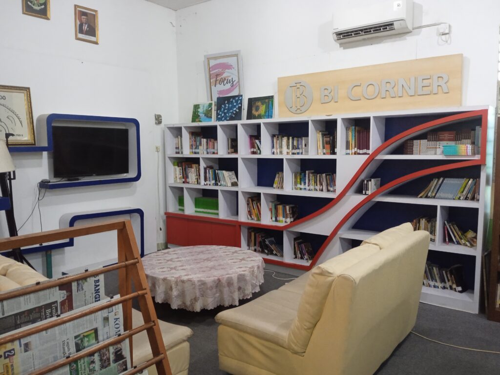 perpustakaan mohammad hatta bi corner
